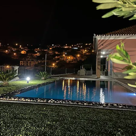 וילה Livramento